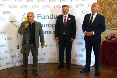 25 września 2023 r. Pałac Książęcy w Żaganiu. Laureaci i nominowani z powiatu żagańskiego w konkursie „Fundusze Europejskie warte zachodu”. Laury wręczali członek Zarządu Województwa Lubuskiego Marcin Jabłoński i poseł Waldemar Sługocki