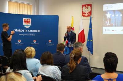 Wręczenie nagród w konkursie "Fundusze Europejskie warte zachodu" dla powiatu słubickiego i sulęcińskiego