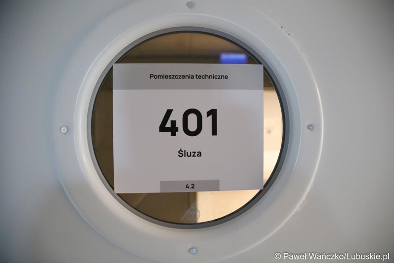 Jedno z pomieszczeń nowo otwartego budynku Klinicznego Oddziału Anestezjologii i Intensywnej Terapii oraz Klinicznego Oddziału Okulistyki wraz z poradniami.