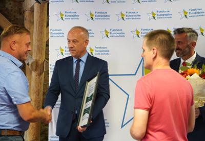 Wręczenie nagród w konkursie "Fundusze Europejskie warte zachodu" w Folwarku Zamkowym w Żarach