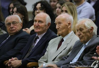 Uczestnicy uroczystej inauguracji roku akademickiego 2023/2024 na Uniwersytecie Zielonogórskim 