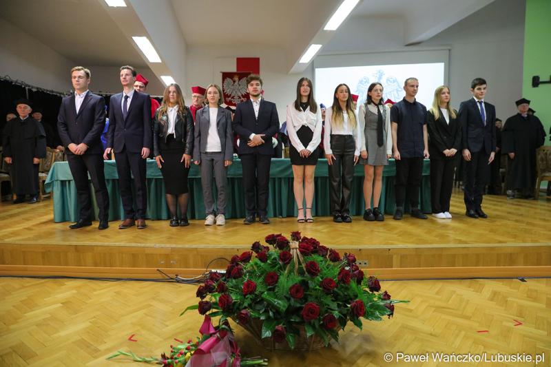 Uczestnicy uroczystej inauguracji roku akademickiego 2023/2024 na Uniwersytecie Zielonogórskim
