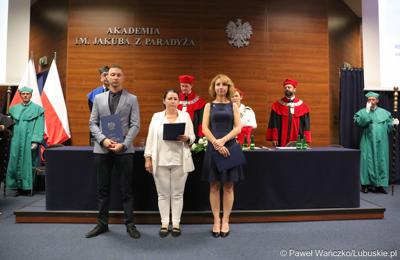 Uczestnicy inauguracji roku akademickiego 2023/2024 w auli Akademii im. Jakuba z Paradyża w Gorzowie Wlkp.