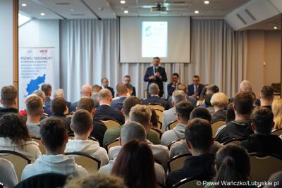 Uczestnicy III Konferencji Naukowej: Znaczenie transportu w rozwoju społeczno-gospodarczym województwa lubuskiego