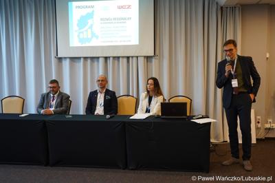 Uczestnicy III Konferencji Naukowej: Znaczenie transportu w rozwoju społeczno-gospodarczym województwa lubuskiego