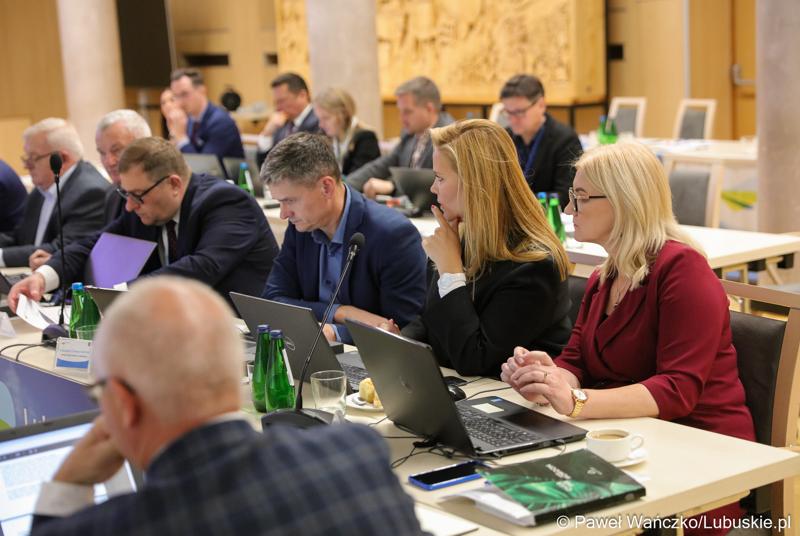Radni wojewódzcy podczas LVII Sesja Sejmiku Województwa Lubuskiego