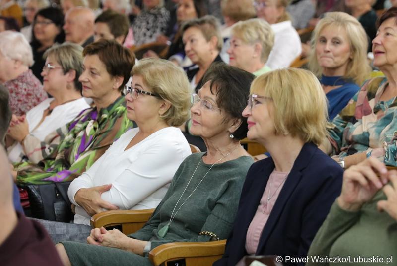 Inauguracja roku akademickiego Zielonogórskiego Uniwersytetu Trzeciego Wieku 2023/2024