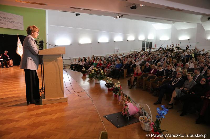 Inauguracja roku akademickiego Zielonogórskiego Uniwersytetu Trzeciego Wieku 2023/2024