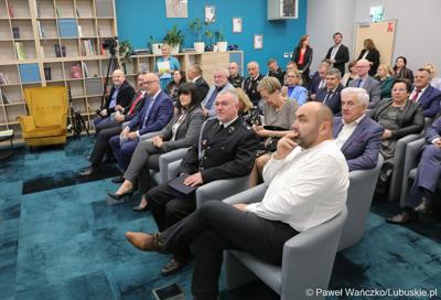 750 tys. zł przeznaczył Zarząd Województwa Lubuskiego dla jednostek Ochotniczych Straży Pożarnych, które brały udział w akcji gaśniczej hali z odpadami w zielonogórskim Przylepie.