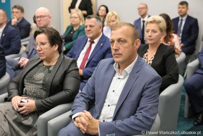 750 tys. zł przeznaczył Zarząd Województwa Lubuskiego dla jednostek Ochotniczych Straży Pożarnych, które brały udział w akcji gaśniczej hali z odpadami w zielonogórskim Przylepie.