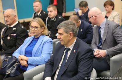 750 tys. zł przeznaczył Zarząd Województwa Lubuskiego dla jednostek Ochotniczych Straży Pożarnych, które brały udział w akcji gaśniczej hali z odpadami w zielonogórskim Przylepie.