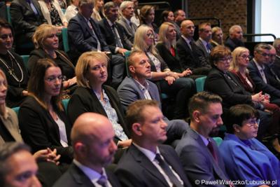 Uczestnicy Gali Finałowej konkursu „Fundusze Europejskie warte zachodu” w Regionalnym Centrum Animacji Kultury w Zielonej Górze

