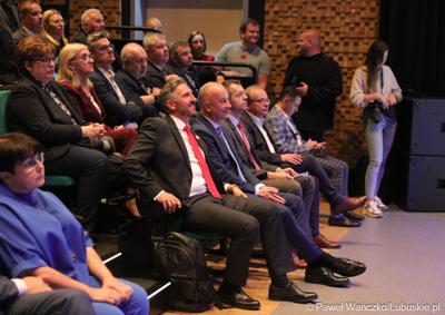 Uczestnicy Gali Finałowej konkursu „Fundusze Europejskie warte zachodu” w Regionalnym Centrum Animacji Kultury w Zielonej Górze
