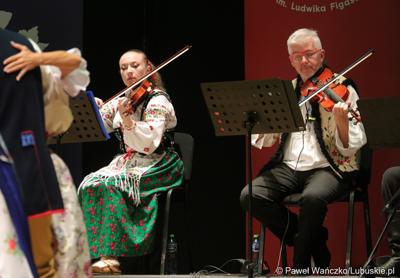 Występ Lubuskiego Zespołu Pieśni i Tańca w Lubuskim Teatrze 