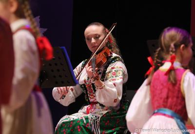 Występ Lubuskiego Zespołu Pieśni i Tańca w Lubuskim Teatrze 