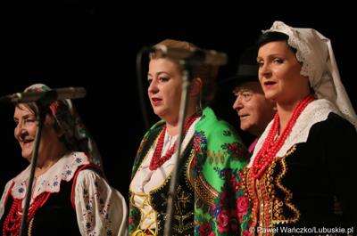 Występ Lubuskiego Zespołu Pieśni i Tańca w Lubuskim Teatrze 