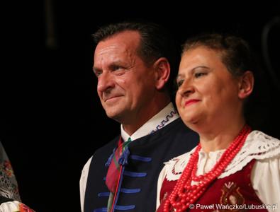 Występ Lubuskiego Zespołu Pieśni i Tańca w Lubuskim Teatrze 