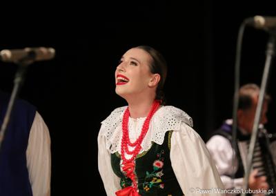 Występ Lubuskiego Zespołu Pieśni i Tańca w Lubuskim Teatrze 