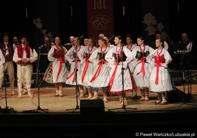 Występ Lubuskiego Zespołu Pieśni i Tańca w Lubuskim Teatrze 
