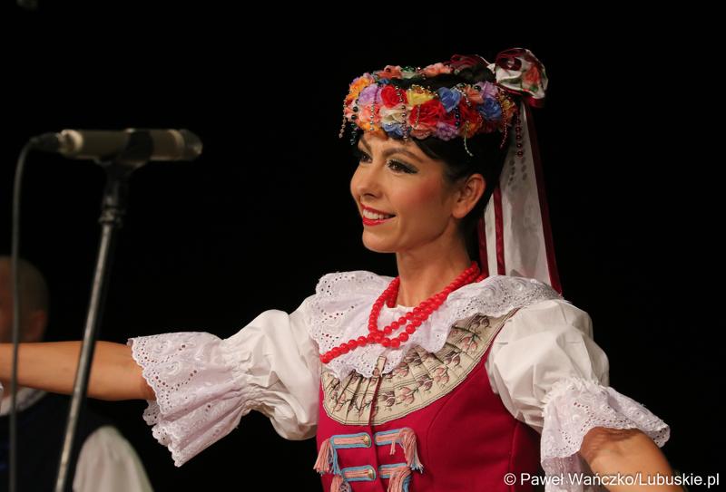 Występ Lubuskiego Zespołu Pieśni i Tańca w Lubuskim Teatrze