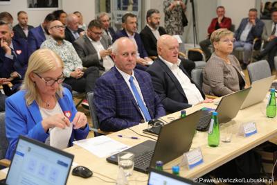 Uczestnicy Sesji Sejmiku Województwa Lubuskiego 13 października 2023 r.