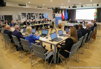 Uczestnicy Sesji Sejmiku Województwa Lubuskiego 13 października 2023 r.