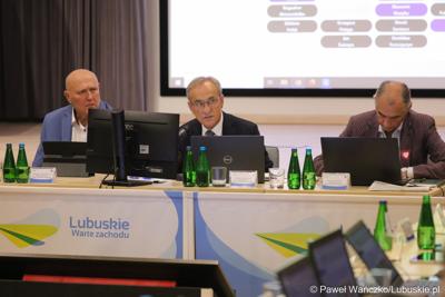 Uczestnicy Sesji Sejmiku Województwa Lubuskiego 13 października 2023 r.