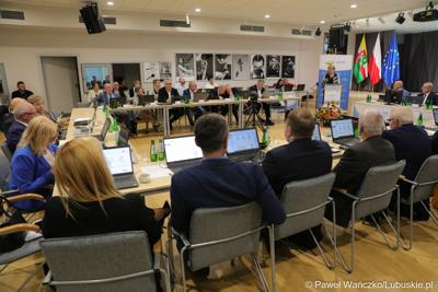 Uczestnicy Sesji Sejmiku Województwa Lubuskiego 13 października 2023 r.