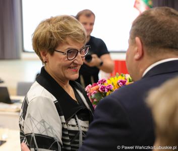 Podczas piątkowej, 13 października 2023 r., sesji Sejmiku Województwa Lubuskiego Elżbieta Anna Polak złożyła rezygnację z funkcji marszałka. Nowym marszałkiem został Marcin Jabłoński.
