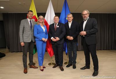Od lewej: Daniel Roguski, Małgorzata Paluch-Słowińska, Grzegorz Potęga, Mariusz Stokłosa i Wojciech Olszewski