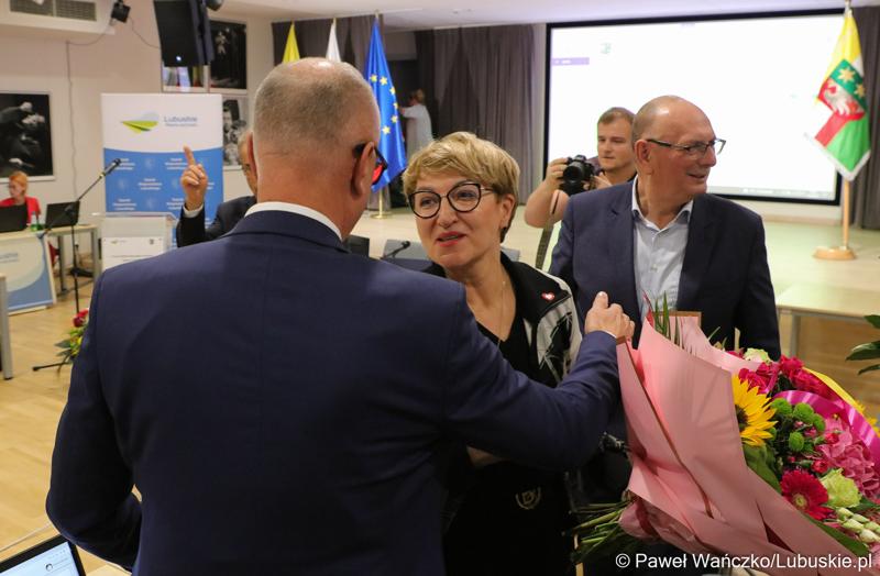 Podczas piątkowej, 13 października 2023 r., sesji Sejmiku Województwa Lubuskiego Elżbieta Anna Polak złożyła rezygnację z funkcji marszałka. Nowym marszałkiem został Marcin Jabłoński.