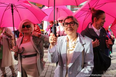 Uczestniczki Różowego Marszu w Zielonej Górze