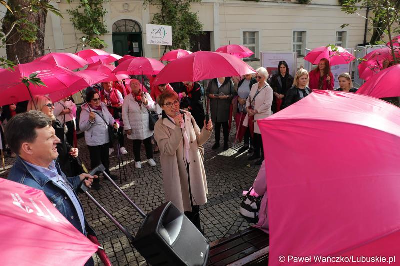 Uczestnicy Różowego Marszu w Zielonej Górze