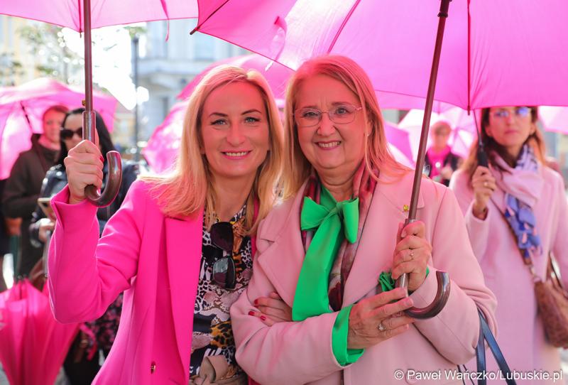 Uczestniczki Różowego Marszu w Zielonej Górze