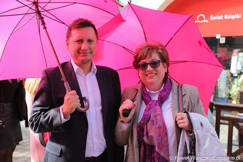 Uczestnicy Różowego Marszu w Zielonej Górze