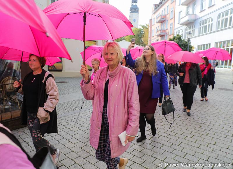 Uczestniczki Różowego Marszu w Zielonej Górze