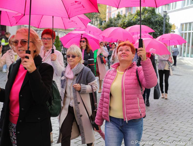 Uczestniczki Różowego Marszu w Zielonej Górze