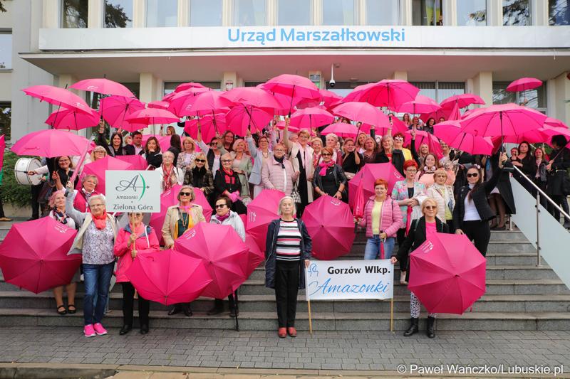 Uczestnicy Różowego Marszu w Zielonej Górze