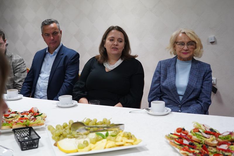 W piątek, 27 października 2023 r. członek Zarządu Województwa Lubuskiego Grzegorz Potęga spotkał się z przedstawicielami lubuskich jednostek ochrony zdrowia