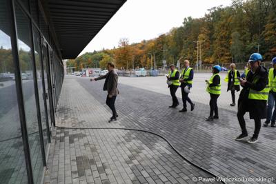 Marszałek Województwa Lubuskiego Marcin Jabłoński i prezydent Gorzowa Jacek Wójciki zwiedzili Arenę Gorzów