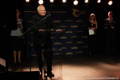 Narendra Goliya - właściciel i dyrektor zarządzający Rishabh Group przemawia podczas jubileuszu 70-lecia Lumelu 