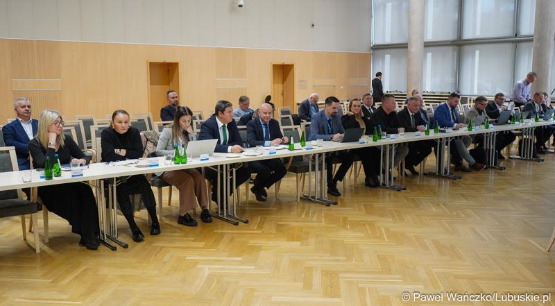 Uczestnicy LVIII sesji Sejmiku Województwa Lubuskiego