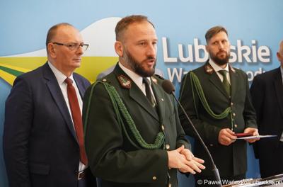 Łowczy Okręgowy, Przewodniczący Polskiego Związku Łowiectwa Zarządu Okręgowego w Zielonej Górze Jacek Banaszek przemawia podczas konferencji prasowej dot. kampanii promującej lubuskie łowiectwo
