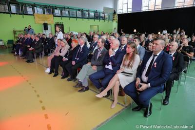 Uczestnicy uroczystej sesji z okazji 50-lecia Gminy Dąbie