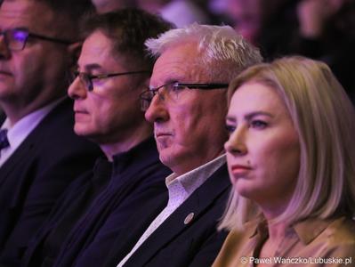 Senator RPO Wadim Tyszkiewicz na koncercie „Odzyskana Niepodległa” w Filharmonii Zielonogórskiej