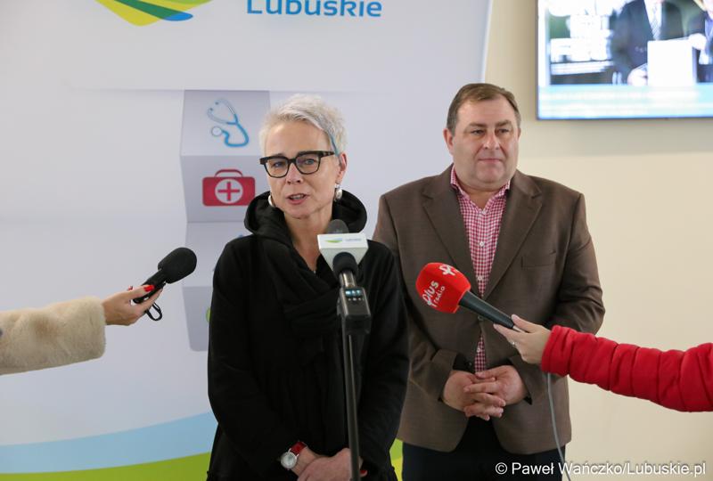 Monika Fabisz-Kołodzińska, dyrektor Regionalnego Centrum Krwiodawstwa i Krwiolecznictwa w Zielonej Górze oraz Grzegorz Potęga, Członek Zarządu Województwa Lubuskiego