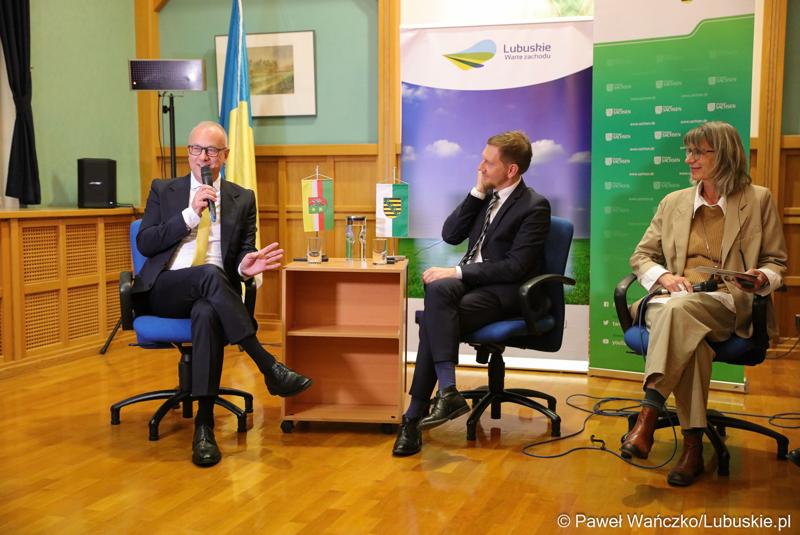 Marszałek Województwa Lubuskiego Marcin Jabłoński i Premier Wolnego Kraju Saksonia Michael Kretschmer