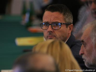 Uczestnicy spotkania Instytucji Zarządzającej programem „Fundusze Europejskie dla Lubuskiego 2021-2027” z partnerstwem jednostek samorządu terytorialnego na zamku w Kożuchowie