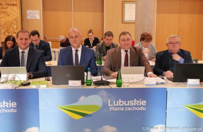 Członkowie Zarządu Województwa Lubuskiego na LIX zwyczajnej sesji Sejmiku Województwa Lubuskiego