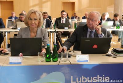 Radni podczas LIX zwyczajnej sesji Sejmiku Województwa Lubuskiego